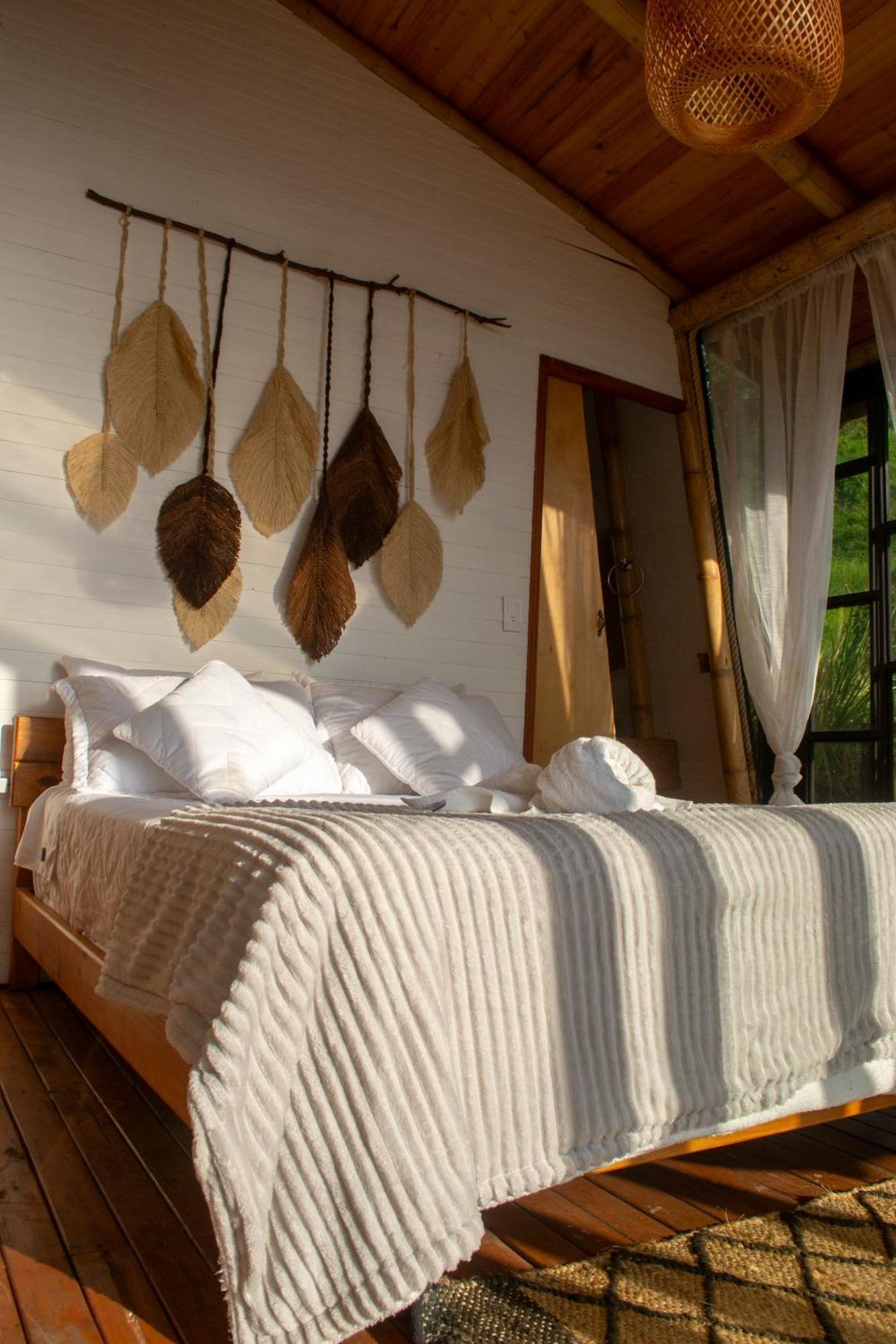 Naturalmente Glamping Campsite *